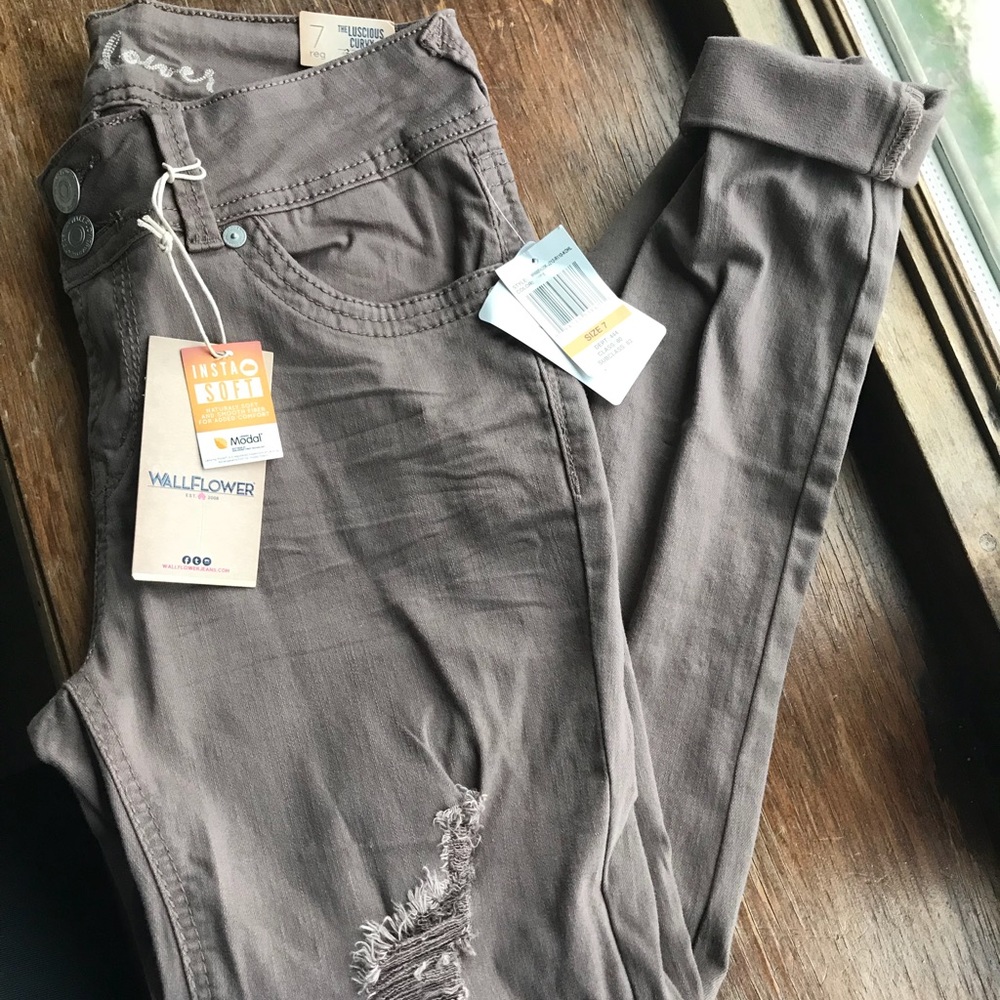 Wallflower jeans